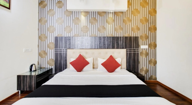 CAPITAL O75993 Hotel Shanti Nivas, Забронировать Отель Йешвантпур Бангалор, рядом с Central Manufacturing Technology Institute
