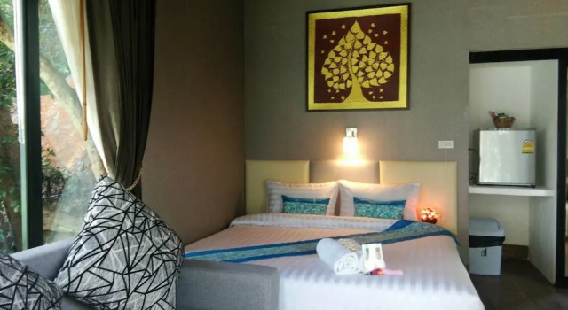Decho Beach Resort