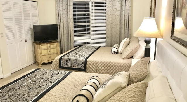 Коттедж Deluxe Villa Marco Island
