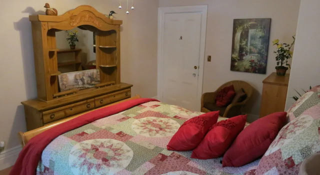 The King Orchard Inn, Varaa Hotelli  