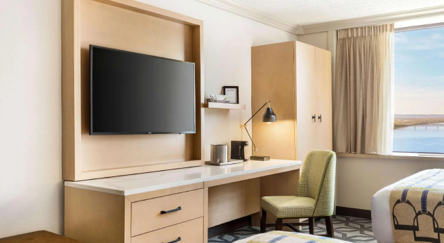 Четырёхместный номер Standard Galt House Hotel, A Trademark Collection Hotel
