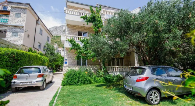 Apartments Diridonda, Book Lejlighed Hoteller i Split Region med parkering, Parkering