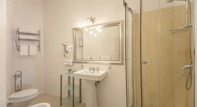 Семейный номер Standard Relais Fontana Di Trevi Hotel