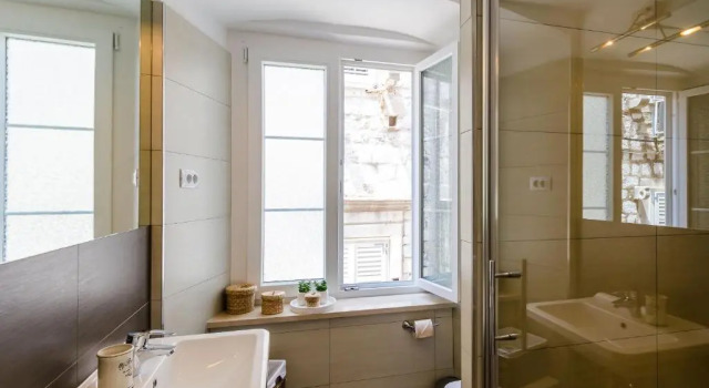 Апартаменты Midtown Apartments