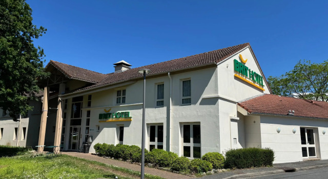 Brit Hotel Essentiel CHOLET