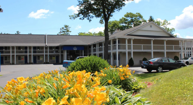 Шестиместный номер Standard Travelodge by Wyndham Traverse City MI