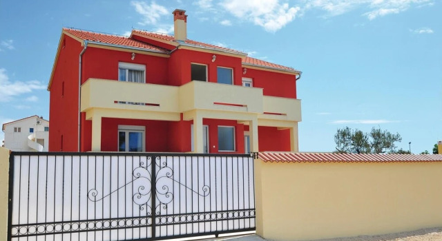 Awesome Home in Pakostane With Wifi and 5 Bedrooms