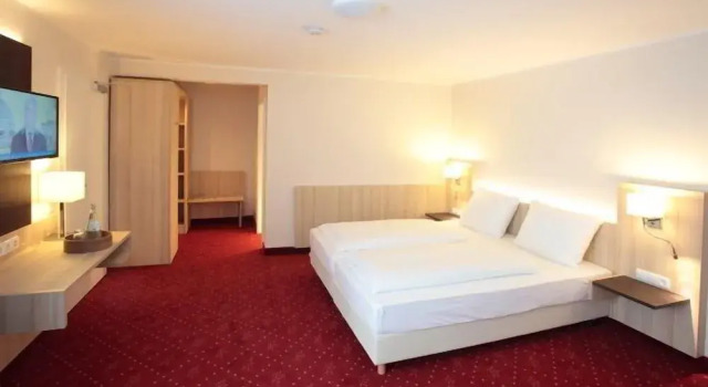Hotel zur Schloß-Schenke, Boek Hotel Neuwied Westerwald