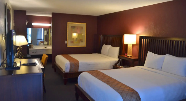 Cascades Inn, Забронировать Мини-отель Блумингтон Индиана