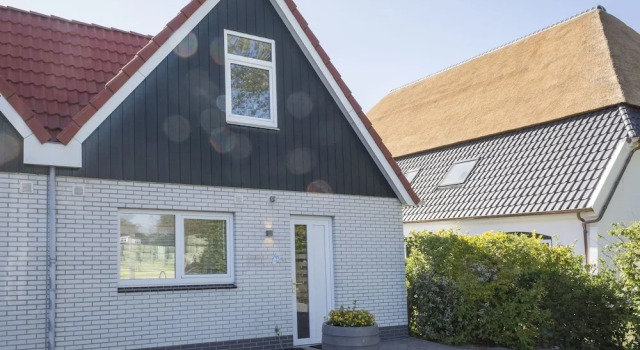 Bungalow on Texel with a spacious terrace, Reserva ahora Casa o chalet Villas en Islas Frisias, Villa