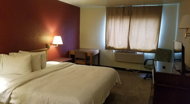 Knights Inn Fort Wayne, Prenota Hotel Hotel a Indiana con piscina, Piscina