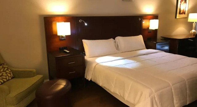 Двухместный номер Deluxe Stratus Suites Boutique Hotel