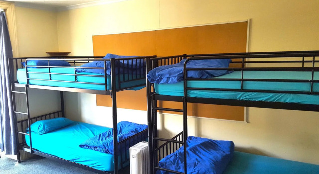 Кровать в общем номере Rucksacker Backpacker Hostel