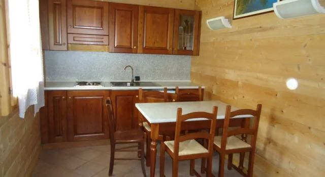 Camping Les Iles, Prenota Campeggio Pollein Valle d'Aosta