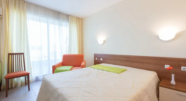 Quiet Studio in Polo Resort, Забронировать Курортный отель Курортные отели Солнечного берега, рядом с Пляжный клуб Bedroom, Курортный отель