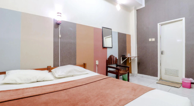 Camera Standard Hotel Bintang Mitra RedDoorz