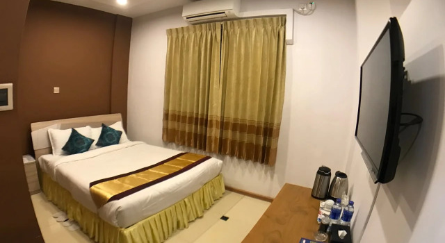 Hotel Ba Thaung, Book Hotel Monywa Sagaing Region