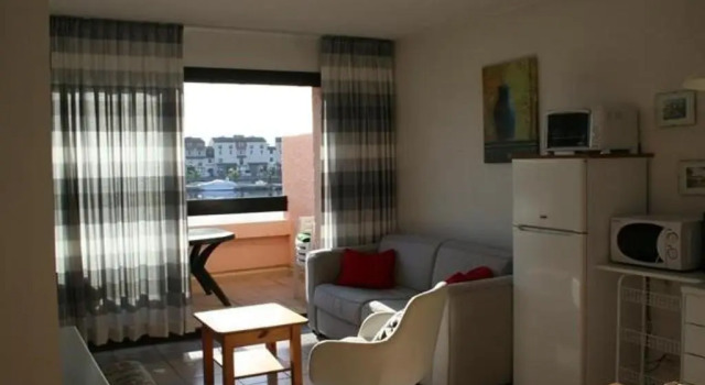 Appartement Port Barcarès, 2 pièces, 4 personnes - FR-1-195-10, Book Lejlighed Hoteller i Corbières med parkering, Parkering