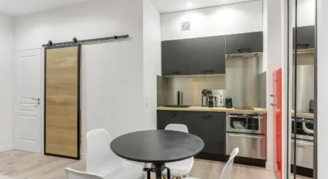 Pick A Flat's Apartment in Montorgueil - Rue Greneta, Забронировать Апартаменты/квартира 2-й округ: Биржа Париж, рядом с Станция метро Rambuteau