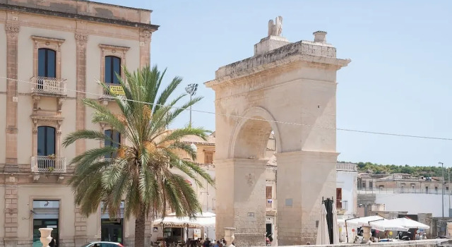 Casa Siciliana da 16 a 18