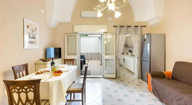La Casa di Anna, Prenota Hotel Sava Salento