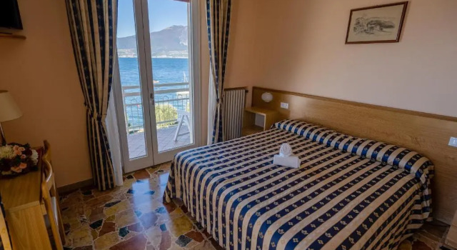 Двухместный номер Standard с видом на озеро Hotel Benacus Torri del Benaco