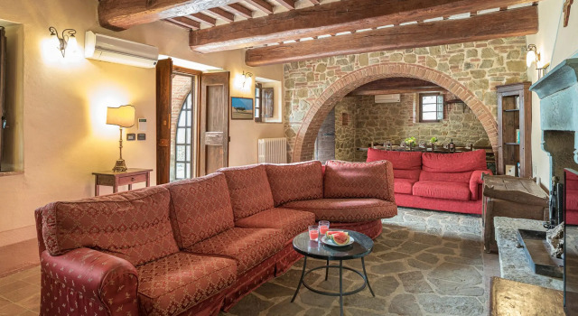 Villa Giulia 10 in Tuoro sul Trasimeno, Забронировать Вилла Коттеджи Туоро-суль-Тразимено, Коттедж