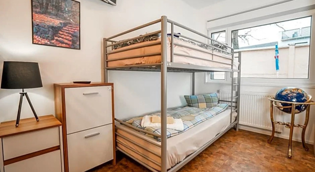 Motel Home by Vivere Stays, Varaa Motelli Schöneberg Berliini, lähellä Leinestrasse