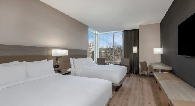 Четырёхместный номер Guest AC Hotel by Marriott Atlanta Midtown