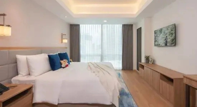 Номер Premier Somerset Valero Makati