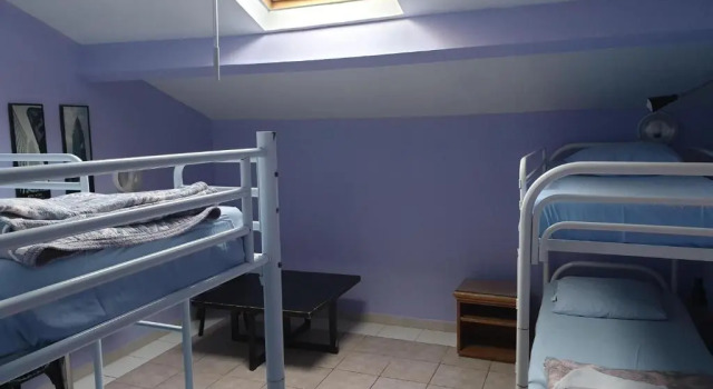 Кровать в общем номере Antares hostel