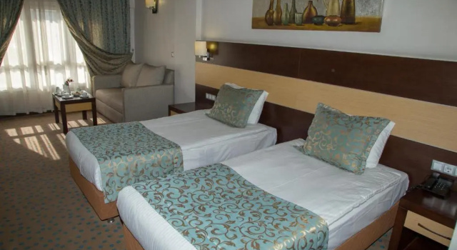 Двухместный номер Standard Mom Hotel