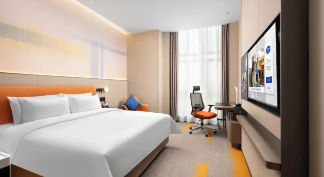 Номер Comfort Hampton by Hilton Foshan Jun'an