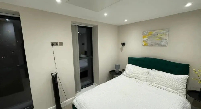 Leeds City Centre Chic Apartment, Забронировать Апартаменты/квартира Отели Лидса с парковкой, рядом с Торговый центр Trinity Leeds, Парковка