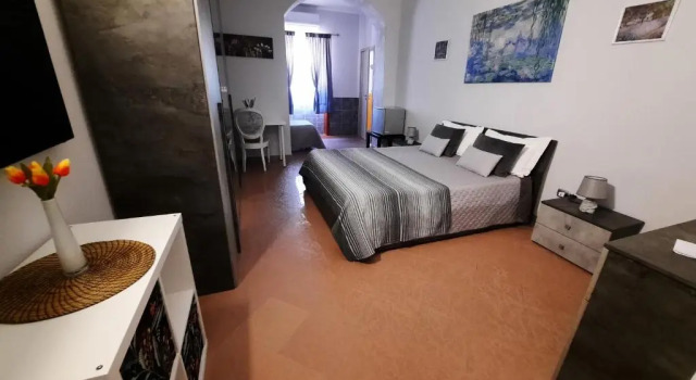 B&B Iolì Vesuvio, Buchen Sie Bed & Breakfast Ercolano Kampanien