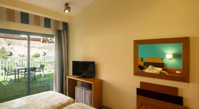 Четырёхместные апартаменты с 2 комнатами Apartamentos Cordial Mogán Valle