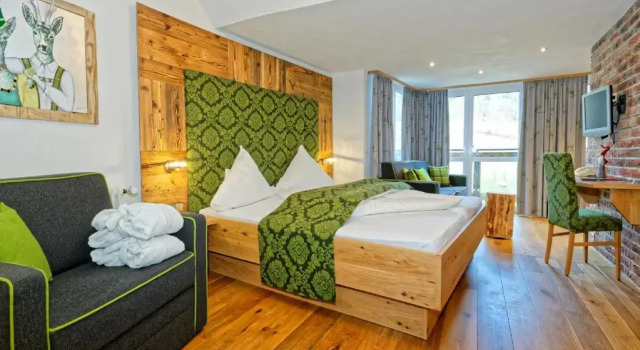 Четырёхместный номер Standard Hotel Schwarzenberg