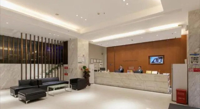 City Comfort Inn Wuhan Yanhe Chongren Road, Prenota Hotel Hotel a Hubei con parcheggio, Parcheggio