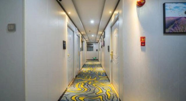 8 Inn, Boek Hotel Hotels in Guangdong met parkeren, Parkeren