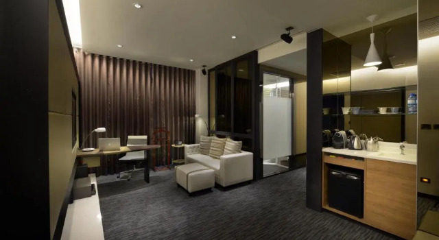 Люкс Deluxe Golden Tulip Glory Fine Hotel