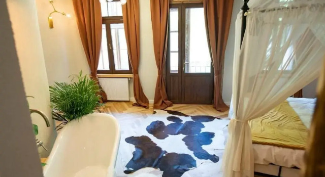 Двухместный номер Standard с балконом и с видом на горы Barrique Garden - Breakfast & Restaurant - Old Town -Officially classified guesthouse