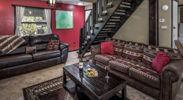 A Frame Acres - Three Bedroom Cabin, Varaa Hotelli Alto New Mexico