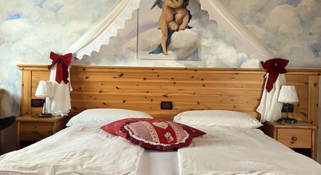 Четырёхместный номер Standard Мансарда с видом на горы Hotel Garnì Salvanel