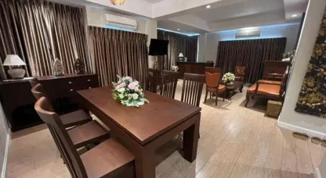 Люкс Kokhaburi Hotel