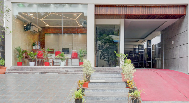 Super Townhouse Sri Padmavati Ammavaari Temple Formerly Hotel Rama Grand, Boek Hotel Tirupati Andhra Pradesh