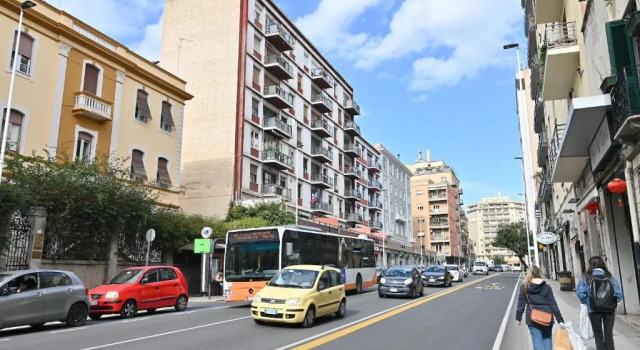 IzzHome City Love, Забронировать Апартаменты/квартира Кальяри Южная Сардиния, рядом с Национальный археологический музей