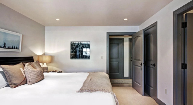 Vail Resorts Legendary Lodging at Ritz-Carlton Residences, Забронировать Отель Отели Вейл с бассейном, Бассейн