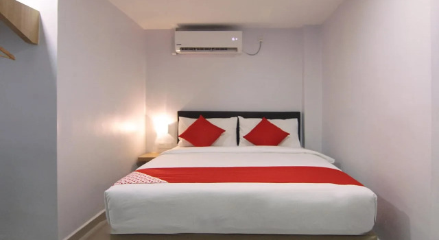 Oyo 584 Oyo Bp, Varaa Hotelli Hotellit Johor pysäköinnillä, Pysäköinti