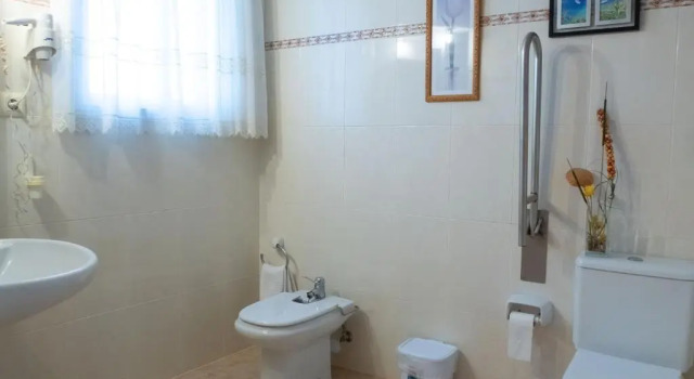 Трёхместный номер Superior Agusti Hostal
