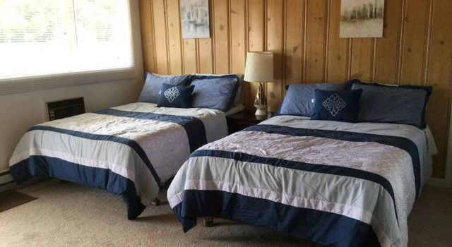 Четырёхместный номер Deluxe Cedars Motel